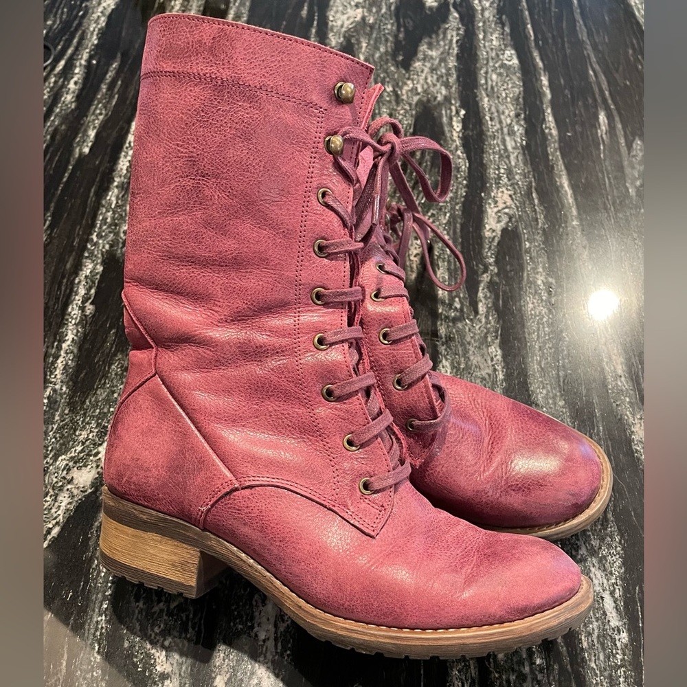 Bueno Lace up Boot size 36